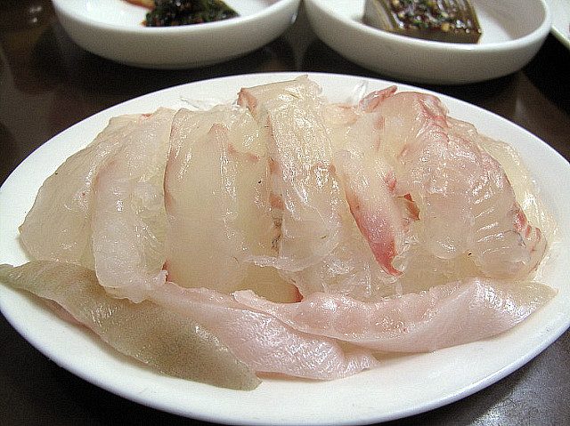선어회로 유명한 전문식당