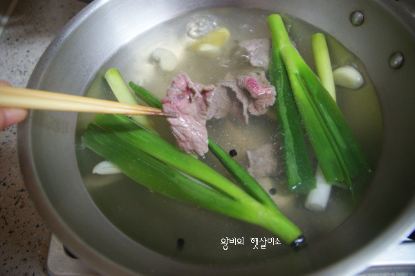 밥 한 그릇 뚝딱 비우게 하는 육우 쇠고기 요리 4가지 ♪