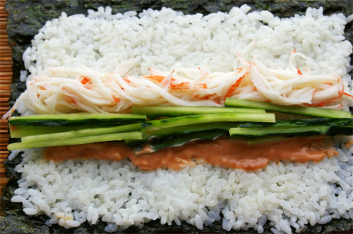 참추김밥 맛나게 즐기는 방법은 떡볶이와 땅콩메추리알꼬치로....