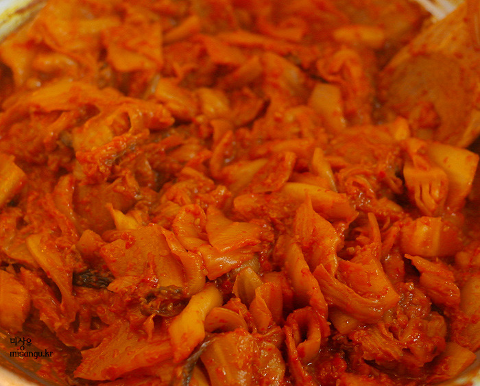 맑은 막걸리와 최고의 궁합 술안주! 두부 김치