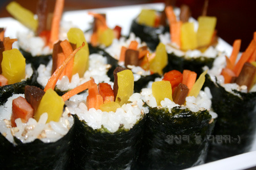 못난이김밥 이미지