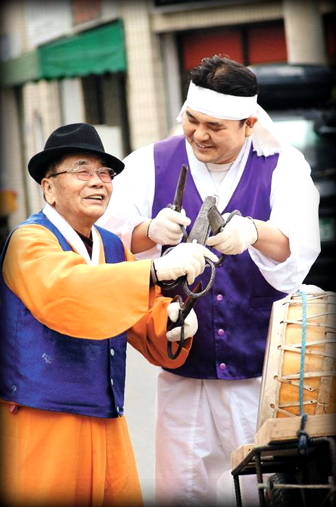 가위소리 이미지
