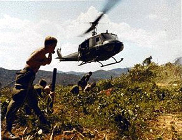 medvec(환자수송용),및 신속한 소규모병력공수 장면