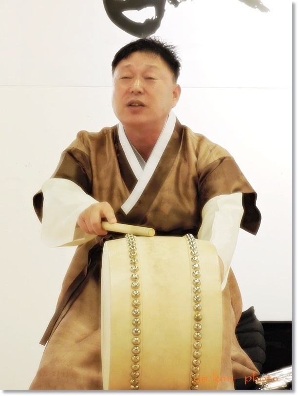 석다담소 (石茶談笑) 개장식장에서 ,,,