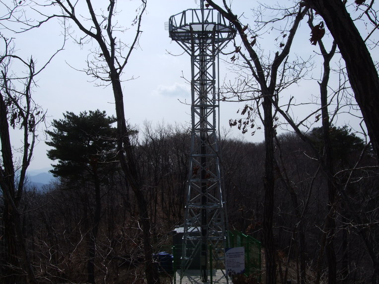 산불감시카메라 철탑 이미지