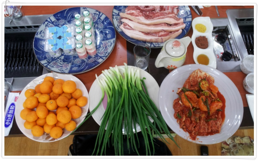 [제주도 맛집 가볼만한 곳] 무한리필 생고기 전문점 킹흑돼지