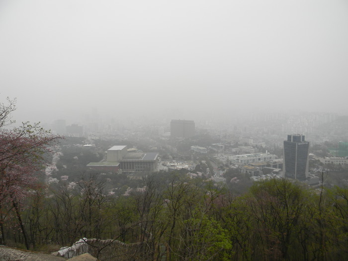 서울의 포근한 뒷동산, 남산 (한국인의 미소, 남산 산책로, 근래 개방된 한양도성 남산약수터 주변 구간)