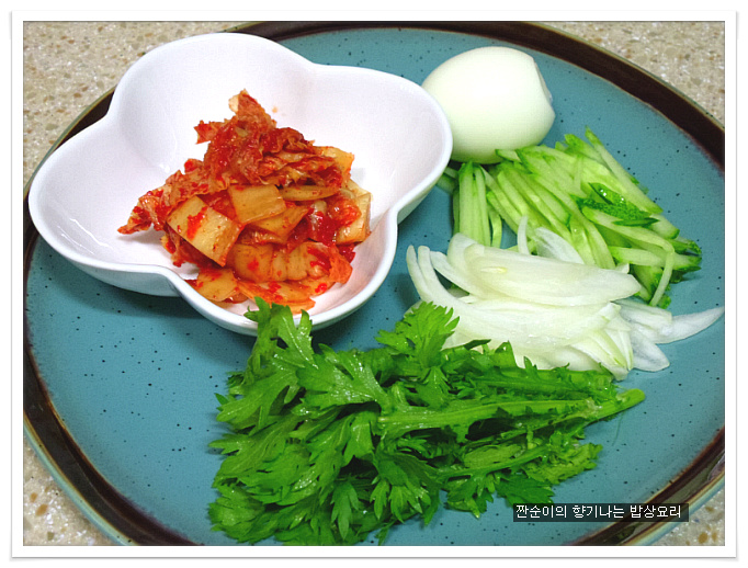 국수랑죽이랑 이미지