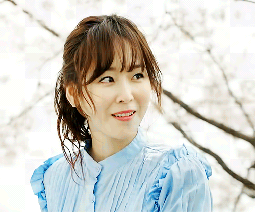 【 女 연예인 GIF 움짤이미지 】 