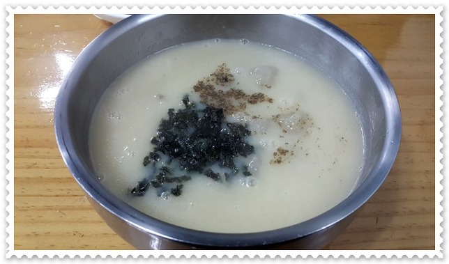 옹심이칼국수 이미지