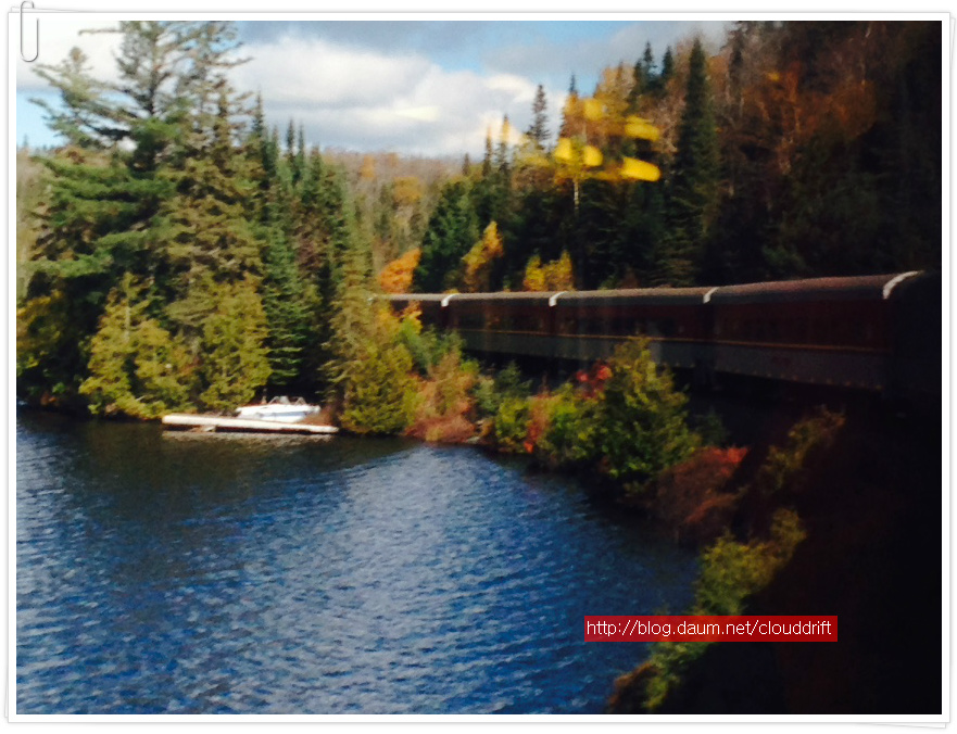 [VJ특공대도 소개한 캐나다 단풍열차 여행 9] '아가와' 캐년에서 '수 셍 마리'로 귀환하면서 차창밖으로 감상한 단풍