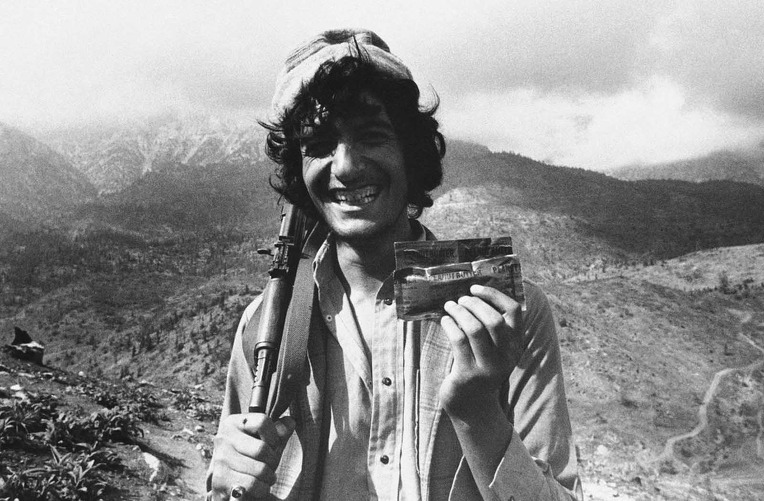 아프가니스탄 무자헤딘 노전사의 리 엔필드 소총 -Afghanistan Mujahideen old man fighter's  Lee Enfield Rifle