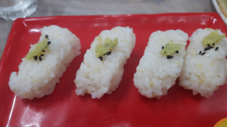  ( 2019 - 제 24호 )  부산 동래구 맛집 [ 일만오천횟집의 돌솥밥 상차림과 봄도다리회 ]